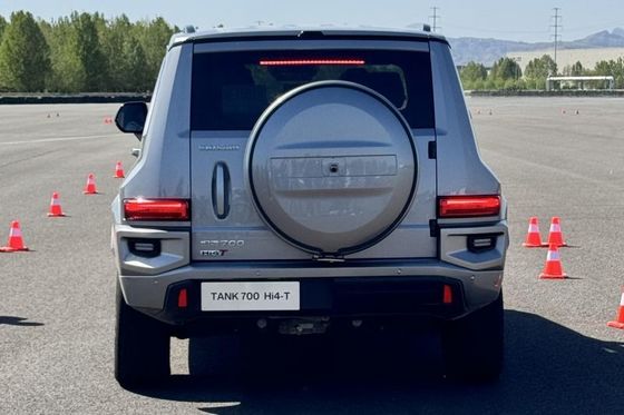 GWM TANK Luxury Off road SUV PHEV AWD Drivetrain 190km/h Top Speed With 3.0t 360Ps V6 Engine & 0.4h Fast Charging Time