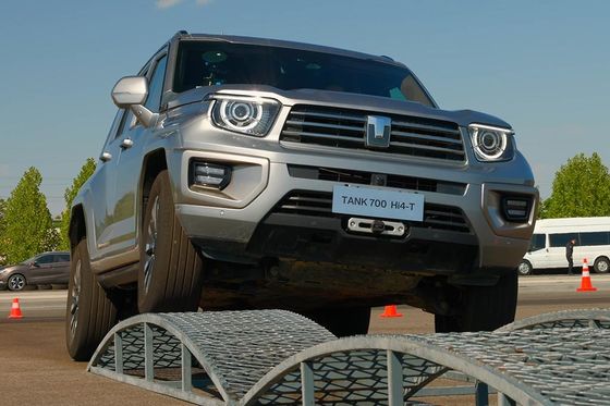 GWM TANK Luxury Off road SUV PHEV AWD Drivetrain 190km/h Top Speed With 3.0t 360Ps V6 Engine & 0.4h Fast Charging Time