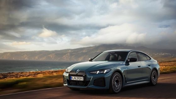 Pure Electric Vehichle High Performace 450km Range BMW I4 Acceleration 0-100km/h At 3.9s 225km/h Top Speed 400kw Power