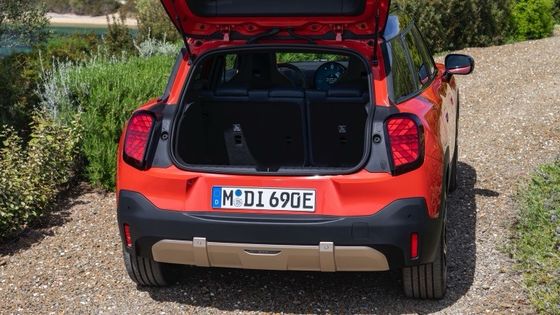 All New All Electric MINI Aceman SE 54.2kwh Battery With A Powerful 215hp & 330N.m Motor 7.1s Acceleration Of 0-100km/h