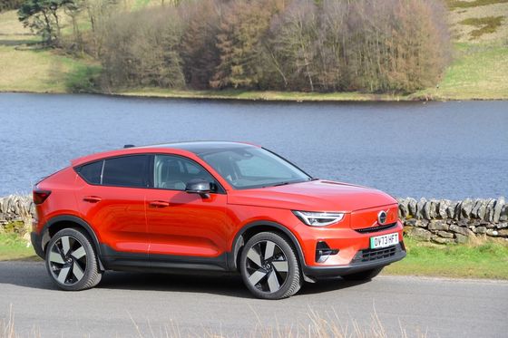 All Round EV Volvo EC40 Ultimate Twin Motor With WLTP 326Miles 4.7sec Acceleration Of 0-62mph 408hp Motor Horsepower