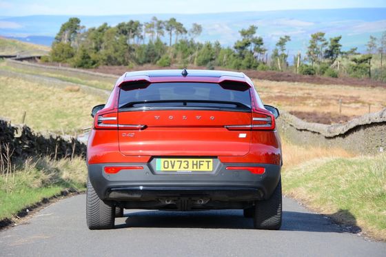 All Round EV Volvo EC40 Ultimate Twin Motor With WLTP 326Miles 4.7sec Acceleration Of 0-62mph 408hp Motor Horsepower