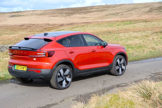 All Round EV Volvo EC40 Ultimate Twin Motor With WLTP 326Miles 4.7sec Acceleration Of 0-62mph 408hp Motor Horsepower