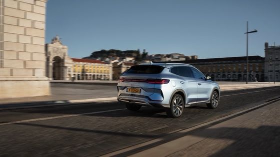 FWD 1.5L Engine At BYD SEAL U DM-i PHEV Electric Car With Electric Motor 18.3kwh Battery Maximum Power 214bhp