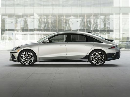 Most Energy Efficient EV 2 Hyundai Ioniq 6 Pure Electric Vehicle With Max 361miles Range  Covers 4.17 Mi/kwh Long Range