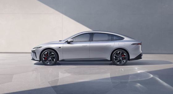 2024 Powerful Dongfeng Eπ 007 200Pro EREV 200km CLTC 160kw Motorpower 310N.m Torque With 7.2s 0-100km/h Acceleration