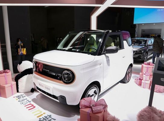 Geely Panda Mini EV Cars 4 Seats Hatchback Electric New Energy 120km NEDC