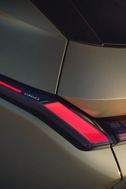 Link&Co 08 new energy car medium SUV with  Long range 120km PHEV 190maximum speed