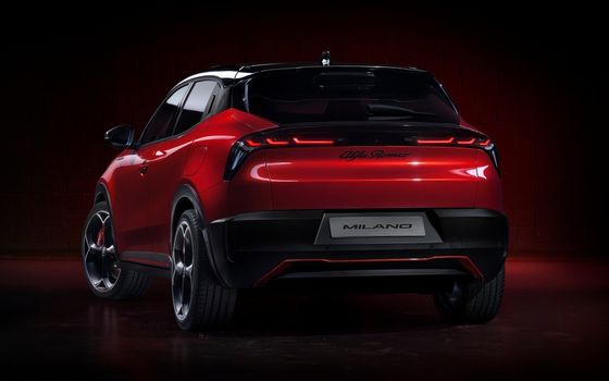 Presale The Sportiest Compact Car Alfa Romeo First EV Milano With 2 Drivetrain Options 156ph&240ph WLTC 240miles