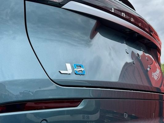 Chery Auto 2024 Newest PHEV Jaecoo J8 Medium Sized SUV 205km/h Top Speed 205km/h Top Speed Landed Now