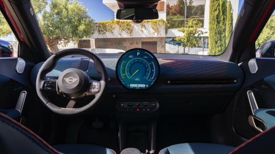 All New All Electric MINI Aceman SE 54.2kwh Battery With A Powerful 215hp & 330N.m Motor 7.1s Acceleration Of 0-100km/h