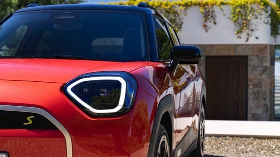All New All Electric MINI Aceman SE 54.2kwh Battery With A Powerful 215hp & 330N.m Motor 7.1s Acceleration Of 0-100km/h