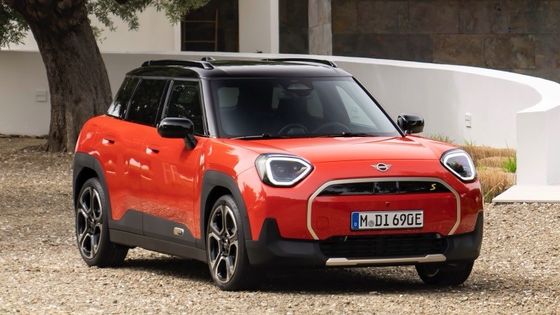 All New All Electric MINI Aceman SE 54.2kwh Battery With A Powerful 215hp & 330N.m Motor 7.1s Acceleration Of 0-100km/h