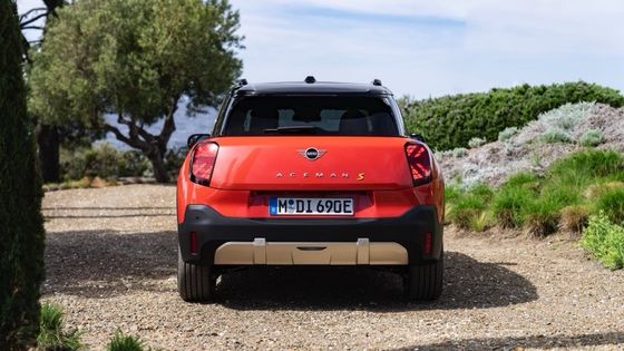 All New All Electric MINI Aceman SE 54.2kwh Battery With A Powerful 215hp & 330N.m Motor 7.1s Acceleration Of 0-100km/h