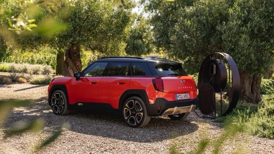 All New All Electric MINI Aceman SE 54.2kwh Battery With A Powerful 215hp & 330N.m Motor 7.1s Acceleration Of 0-100km/h