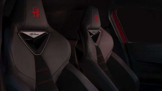 First EV Compact Car Alfa Romeo Junior Electric With 54.8kwh Battery And A Maximum Power Of 158kw,upto 345miles Range