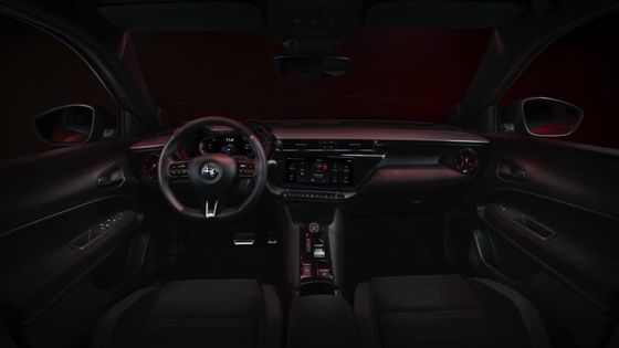 First EV Compact Car Alfa Romeo Junior Electric With 54.8kwh Battery And A Maximum Power Of 158kw,upto 345miles Range