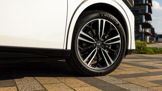 Xpeng G6 RWD Long Range Electric Vehicle  SUV EV Electric Car with a motorpower of 210kw RWD driving & 490km Range