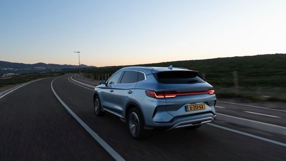 FWD 1.5L Engine At BYD SEAL U DM-i PHEV Electric Car With Electric Motor 18.3kwh Battery Maximum Power 214bhp