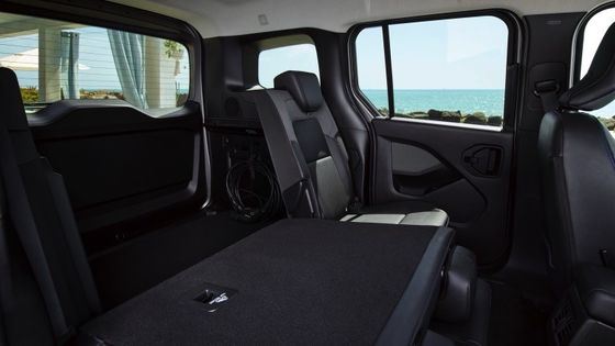 Confortable Driving Position And Practical Cabin With Good Value Nissan Townstar MPV Pure Ev With WLTP 285km