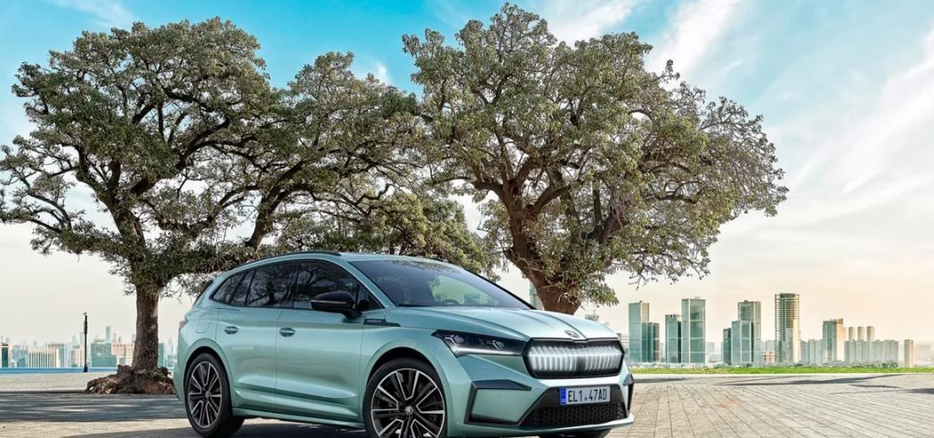 confortable enough riding&commendably quick at Skoda Enyaq iv80 82kWh battery single motor,rear-wheel drive electric car