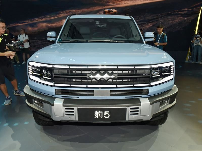 Hybrid Car Luxury Off Road Car BYD Formula Leopard 5  5 Doors/5 Seats SUV NEDC Range 1200km