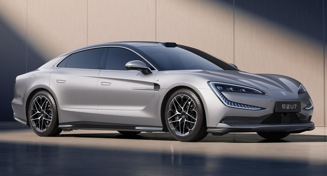 PRESALE 2024 New EV Car BYD Yangwang U7 Sedan Wind Resistance Of Cd 0.195 240Kw Motor Power