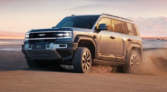 New Electric Four Wheel Drive PHEV Byd Formula Leopard 5 With Max Power Output Of 505 KW And A Max Torque Of 760 N·m.