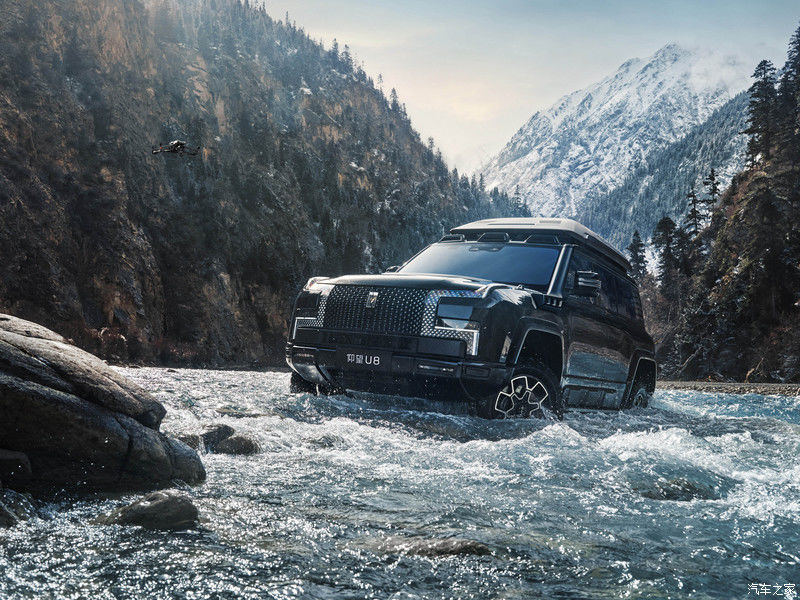 Pre SALE 2024 Beijing Auto Show BYD Yangwang U8 2024 Luxury Off Road Vehicle 1197hp 4Motor 4wd Electric Car Byd U8 Hybrid