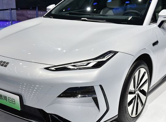 Pure Electric Vehicle Dongfeng Nano 01 2024 330Liter With 140km/h Maximum Speed China New Energy Electric Car