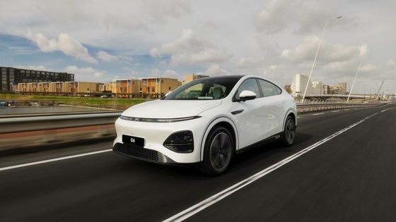 Xpeng G6 RWD Long Range Electric Vehicle  SUV EV Electric Car with a motorpower of 210kw RWD driving & 490km Range