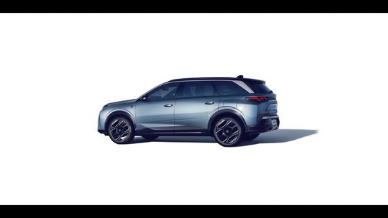 Presale 2024 Peugeot E-5008 SUV 500km Range Topping 326 Horsepower (240 KW) Dual Motor AWD Pure Electric Vehicle